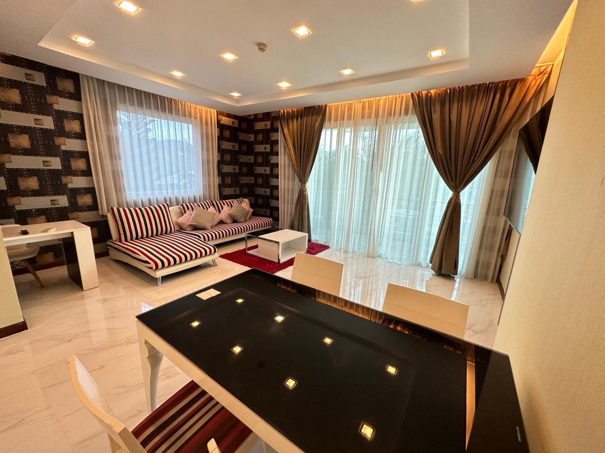 Phuket Condominium Karon Beach Экстерьер фото